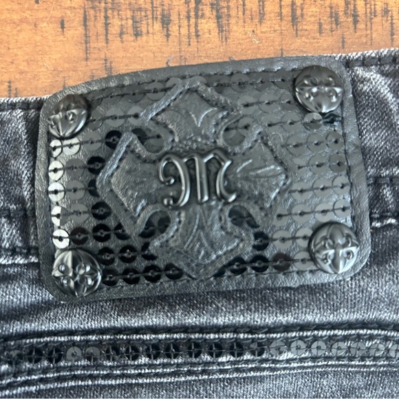 Size 25 Miss Me Jeans - Picture 5 of 7